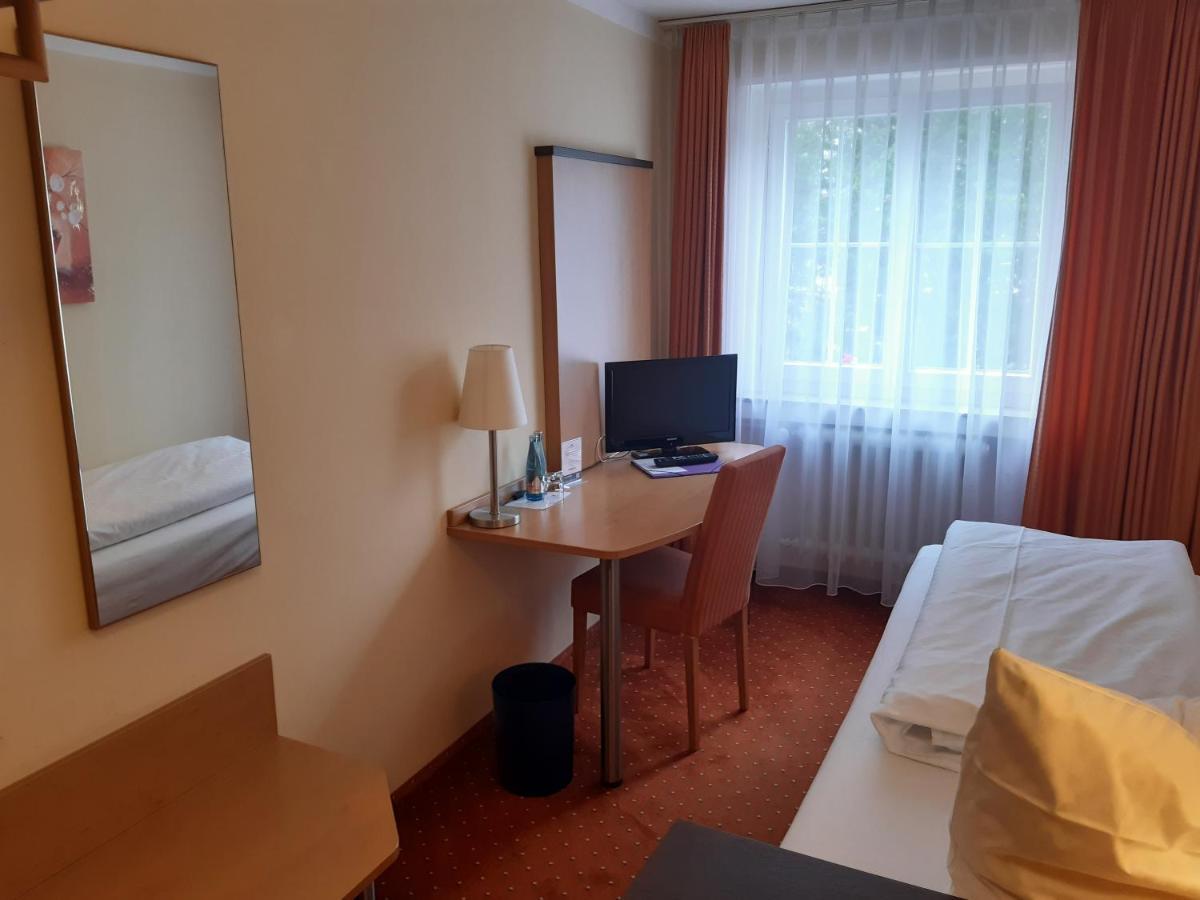 Hotel Schwanen ฟรอยเดนชตัดท์ ภายนอก รูปภาพ