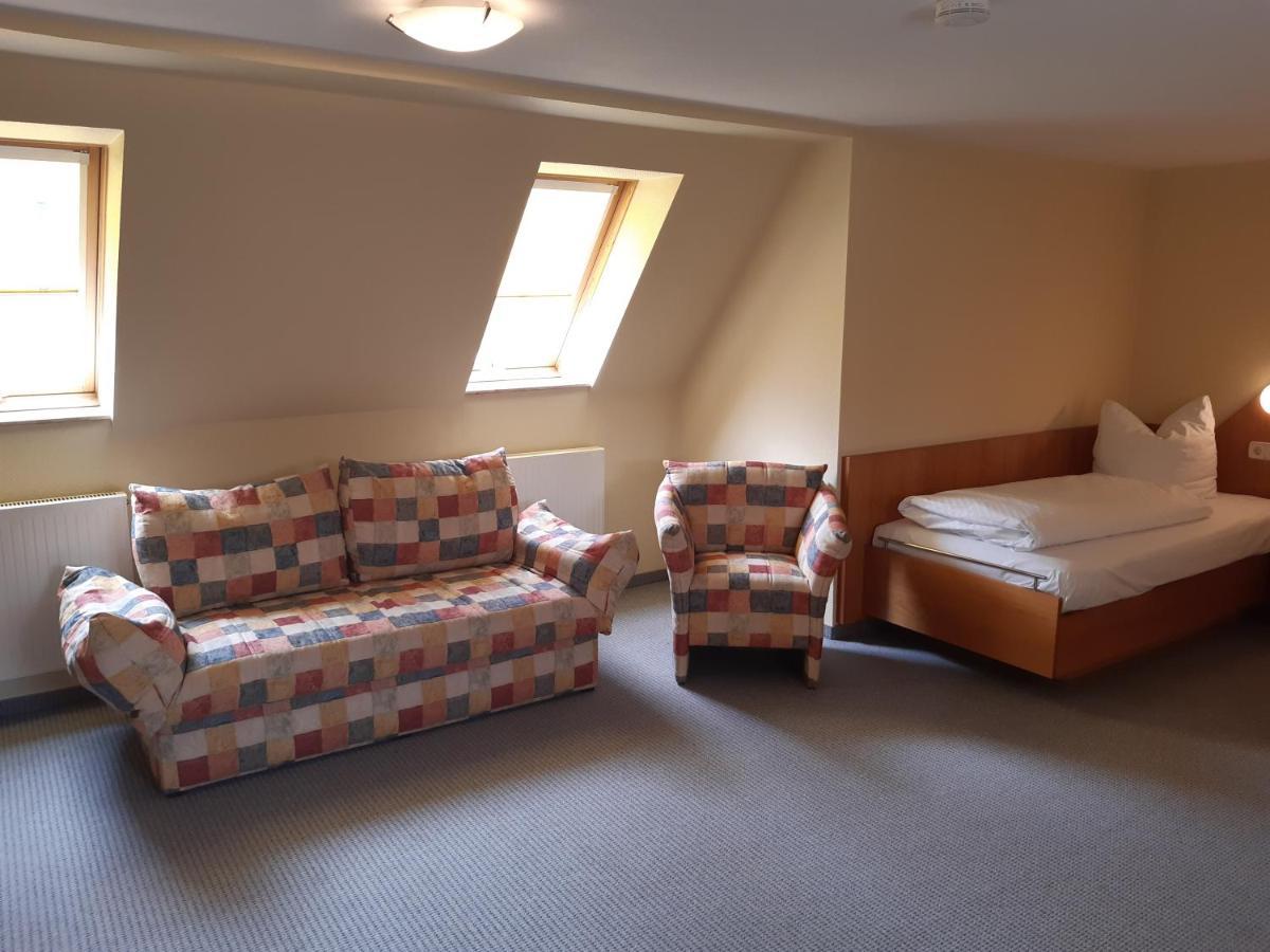 Hotel Schwanen ฟรอยเดนชตัดท์ ภายนอก รูปภาพ