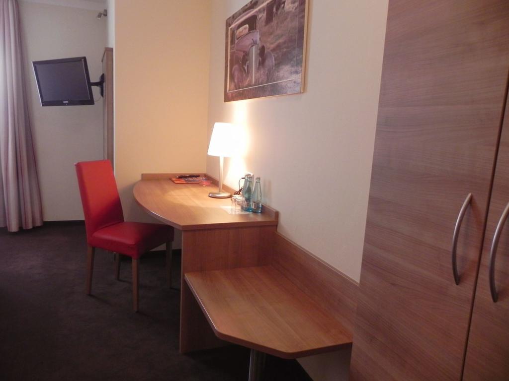 Hotel Schwanen ฟรอยเดนชตัดท์ ภายนอก รูปภาพ