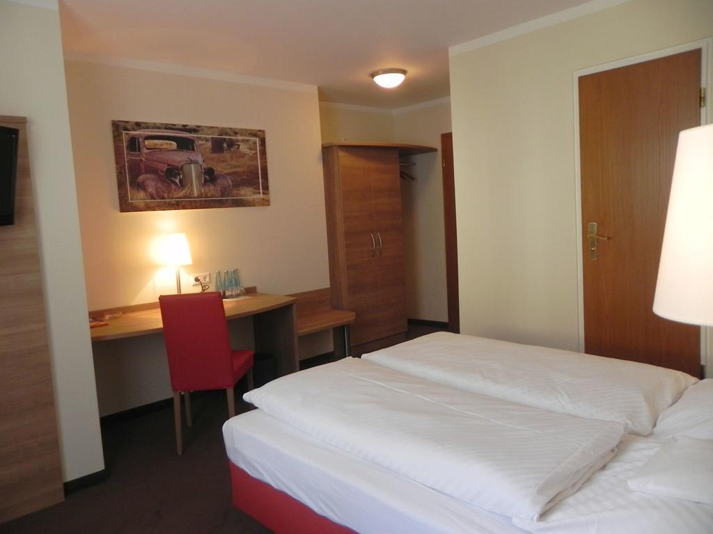 Hotel Schwanen ฟรอยเดนชตัดท์ ภายนอก รูปภาพ