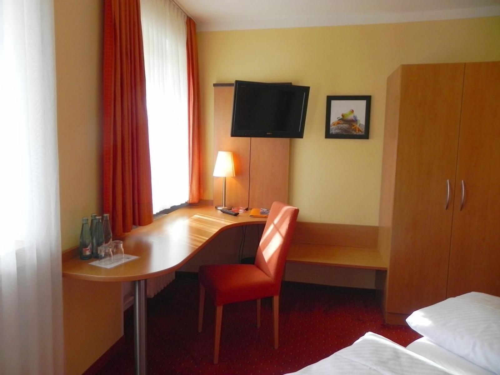 Hotel Schwanen ฟรอยเดนชตัดท์ ภายนอก รูปภาพ
